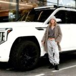 Range Rover Sport SV Long 2027 Review | SUV de Lujo Supremo, Potencia V8 e Interior Moderno Exclusivo